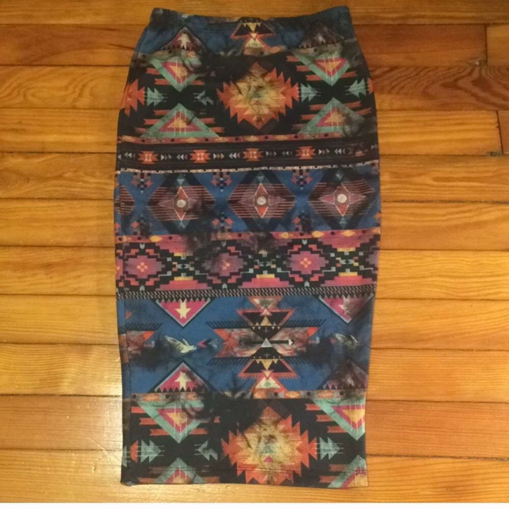 Long stretch bodycon skirt Southwestern pattern